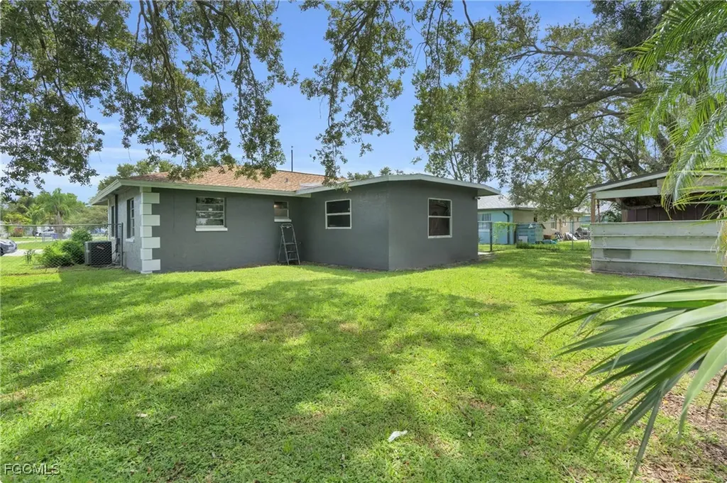 4817 Zana Drive Fort Myers FL 33905