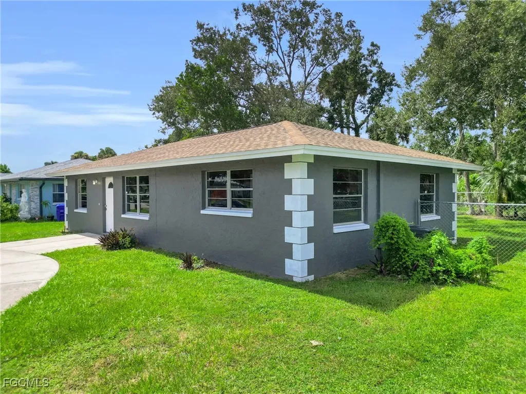 4817 Zana Drive Fort Myers FL 33905