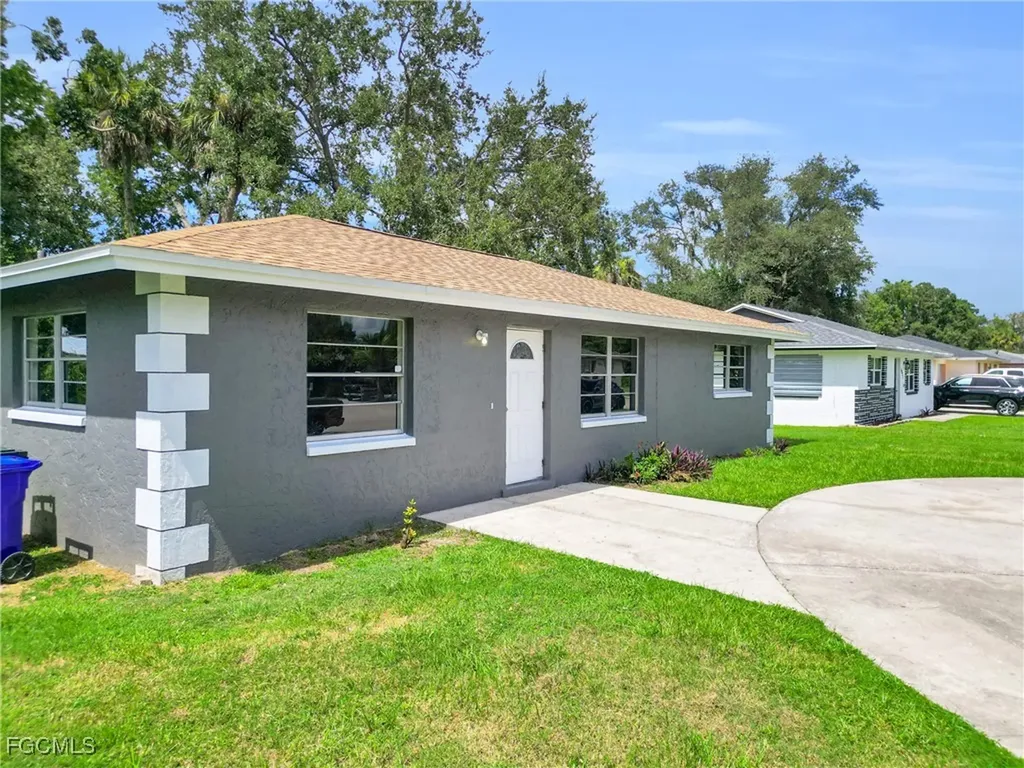 4817 Zana Drive Fort Myers FL 33905