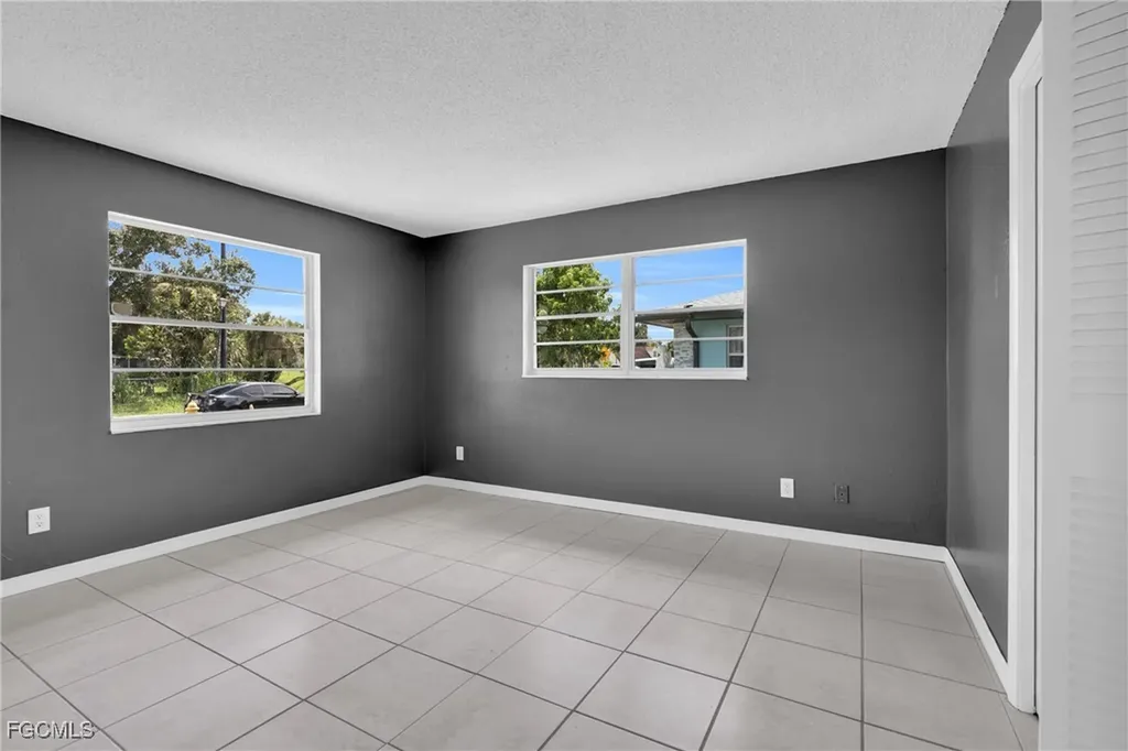 4817 Zana Drive Fort Myers FL 33905