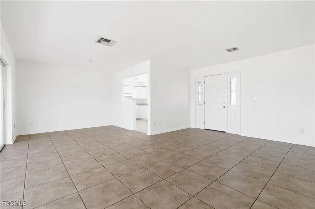 3102 SE 18th Avenue Cape Coral FL 33904