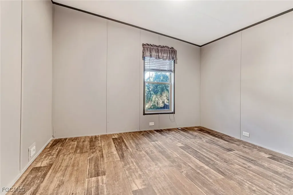 4992 Mars Street Fort Myers FL 33905