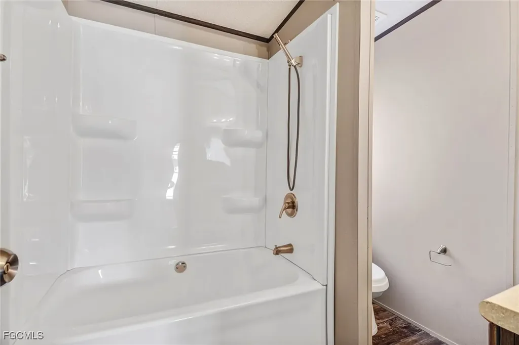 4992 Mars Street Fort Myers FL 33905