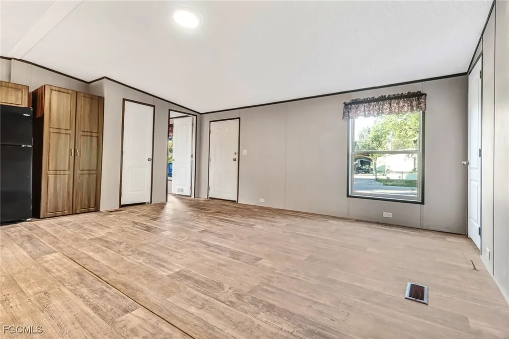 4992 Mars Street Fort Myers FL 33905