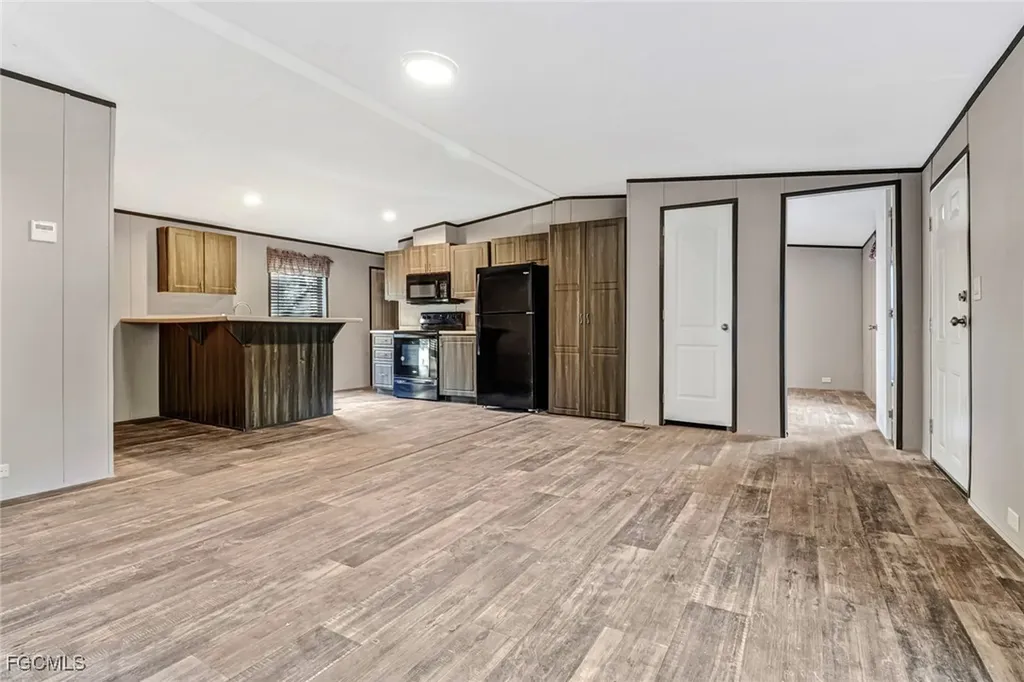 4992 Mars Street Fort Myers FL 33905