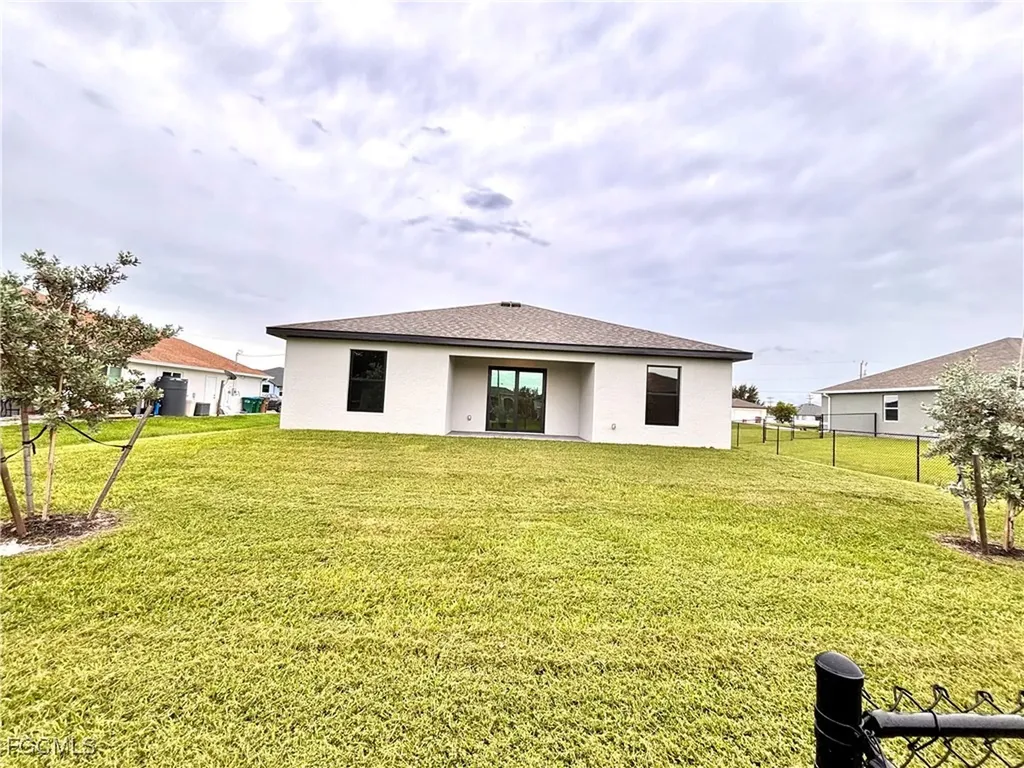 521 NW 23rd Street Cape Coral FL 33993