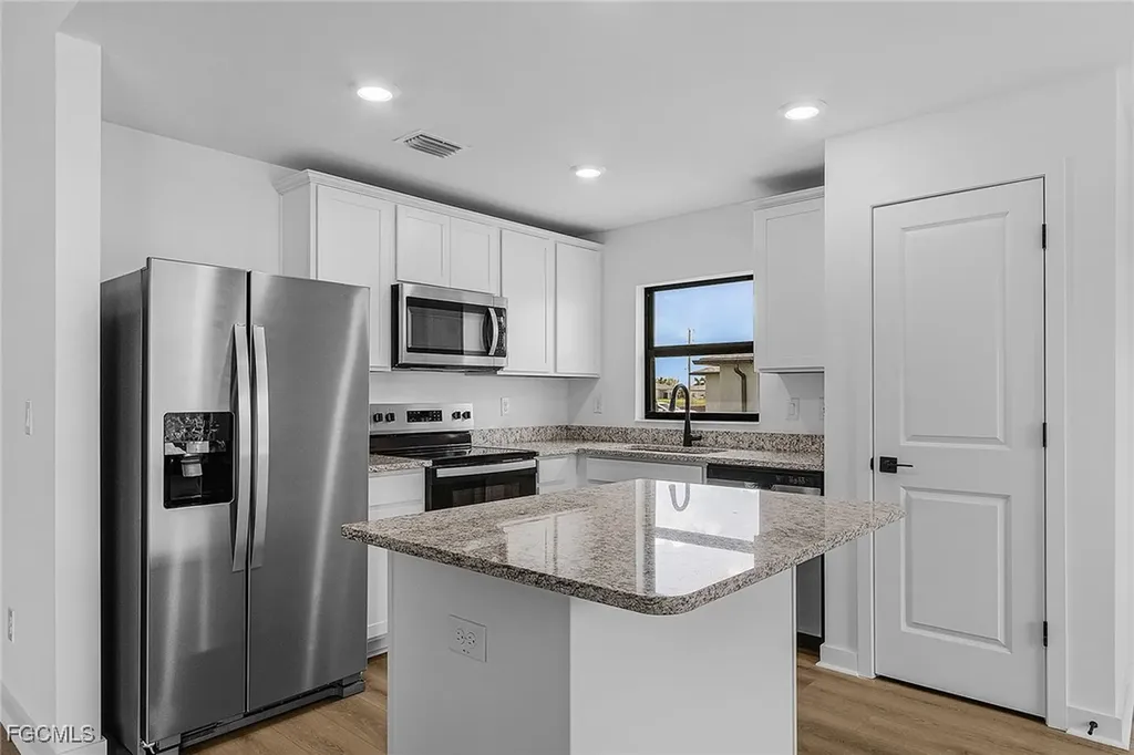 521 NW 23rd Street Cape Coral FL 33993