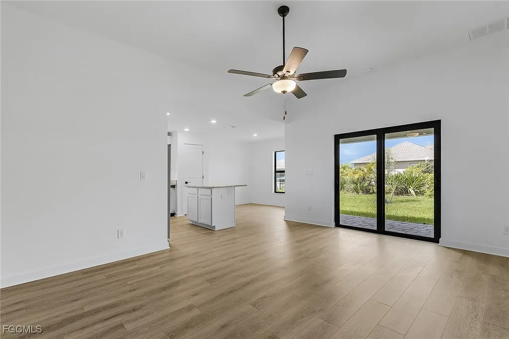 521 NW 23rd Street Cape Coral FL 33993