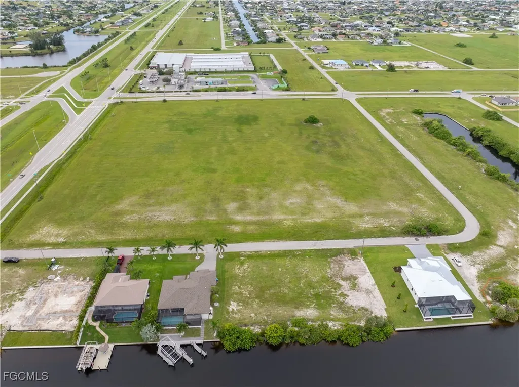 3216 NW 9th Street Cape Coral FL 33993