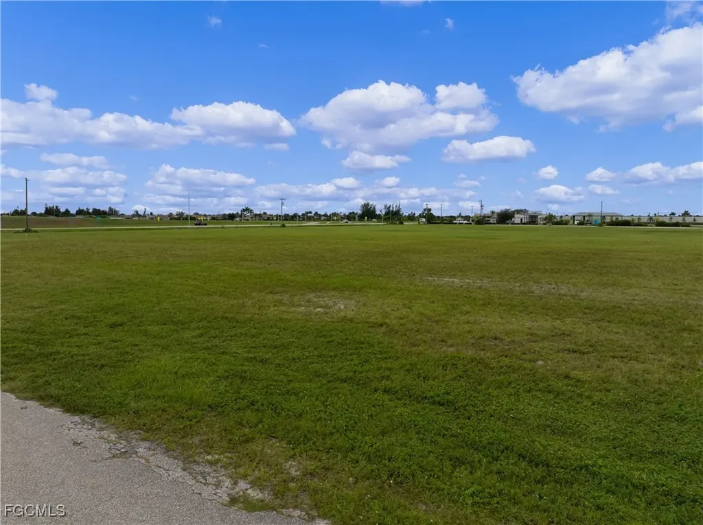 3216 NW 9th Street Cape Coral FL 33993