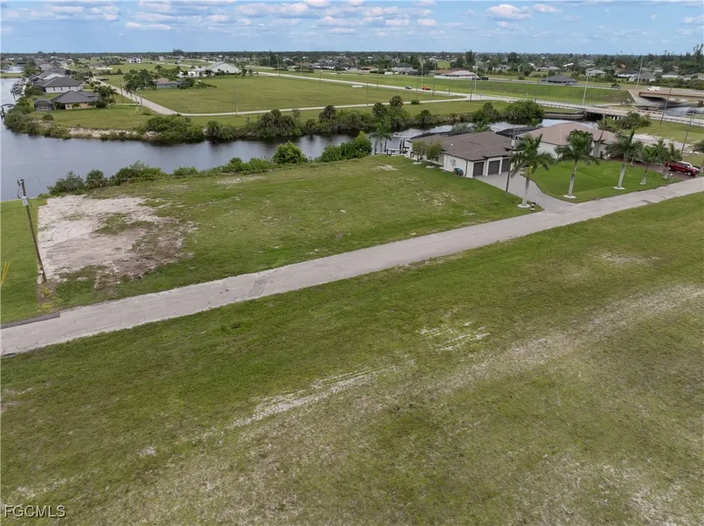 3216 NW 9th Street Cape Coral FL 33993