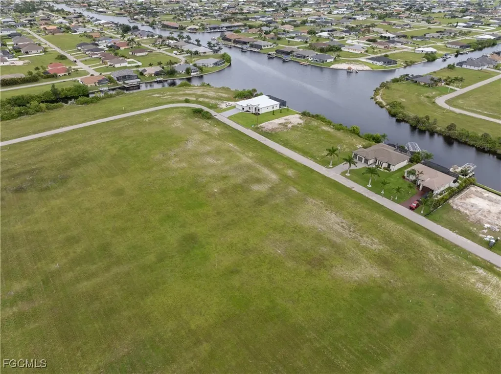 3216 NW 9th Street Cape Coral FL 33993