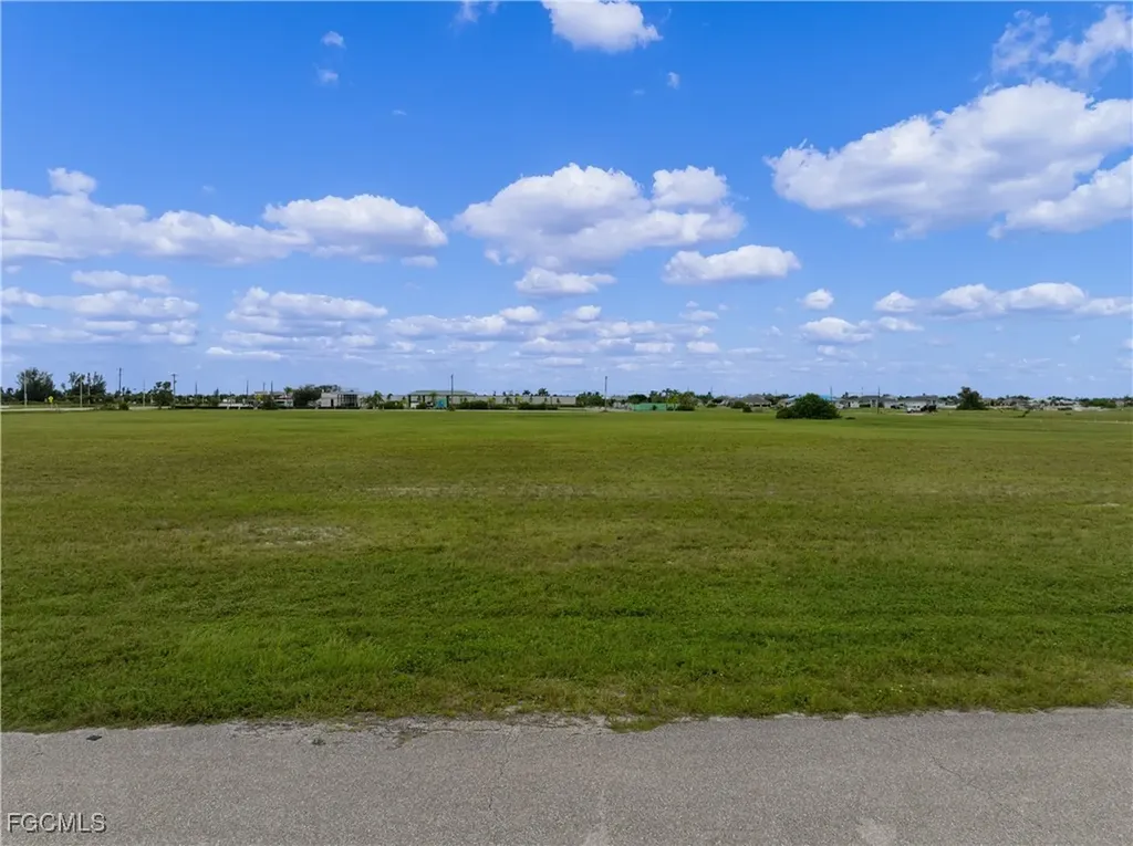 3216 NW 9th Street Cape Coral FL 33993