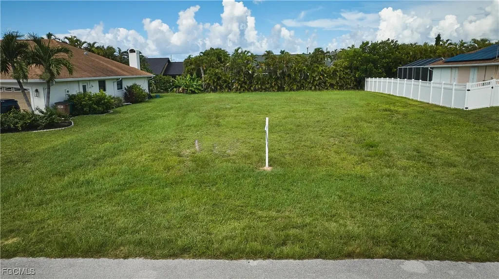 4724 SW 23rd Avenue Cape Coral FL 33914