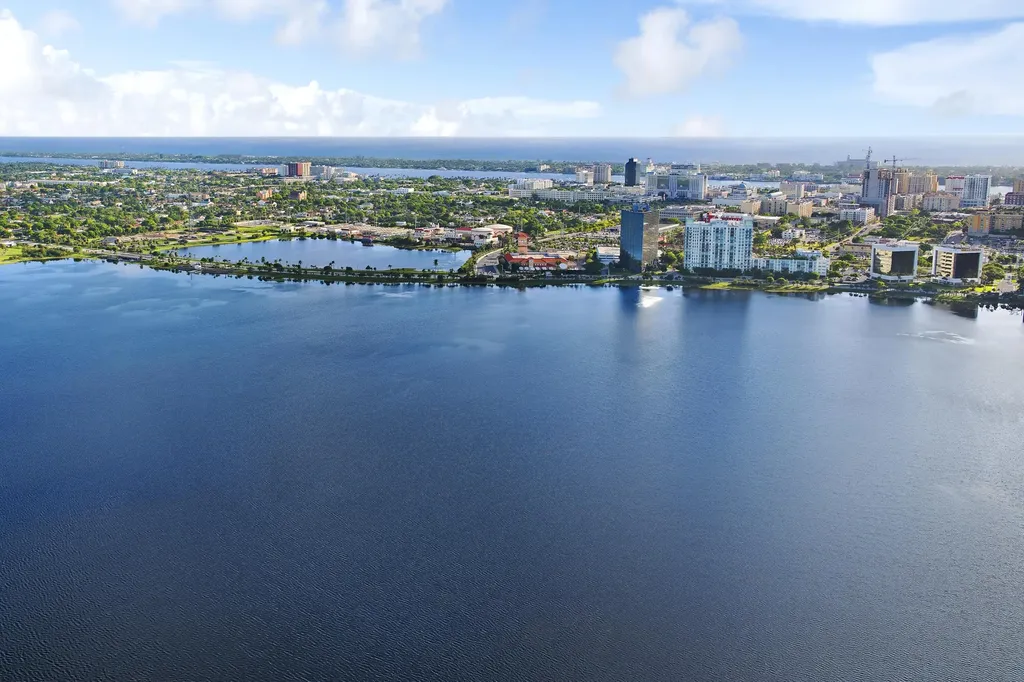 2085 Chagall Circle West Palm Beach FL 33409