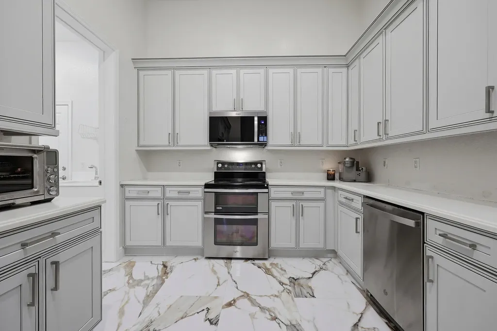 123 Via Santa Cruz Jupiter FL 33458