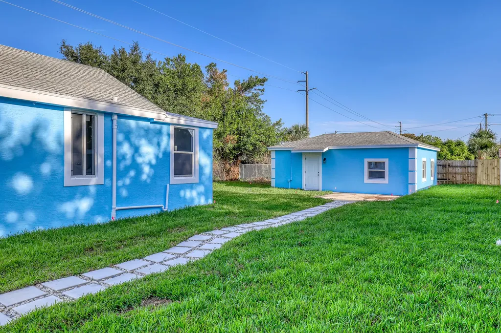 180 W 15th Street Riviera Beach FL 33404