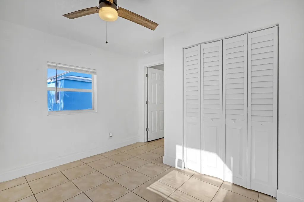 180 W 15th Street Riviera Beach FL 33404