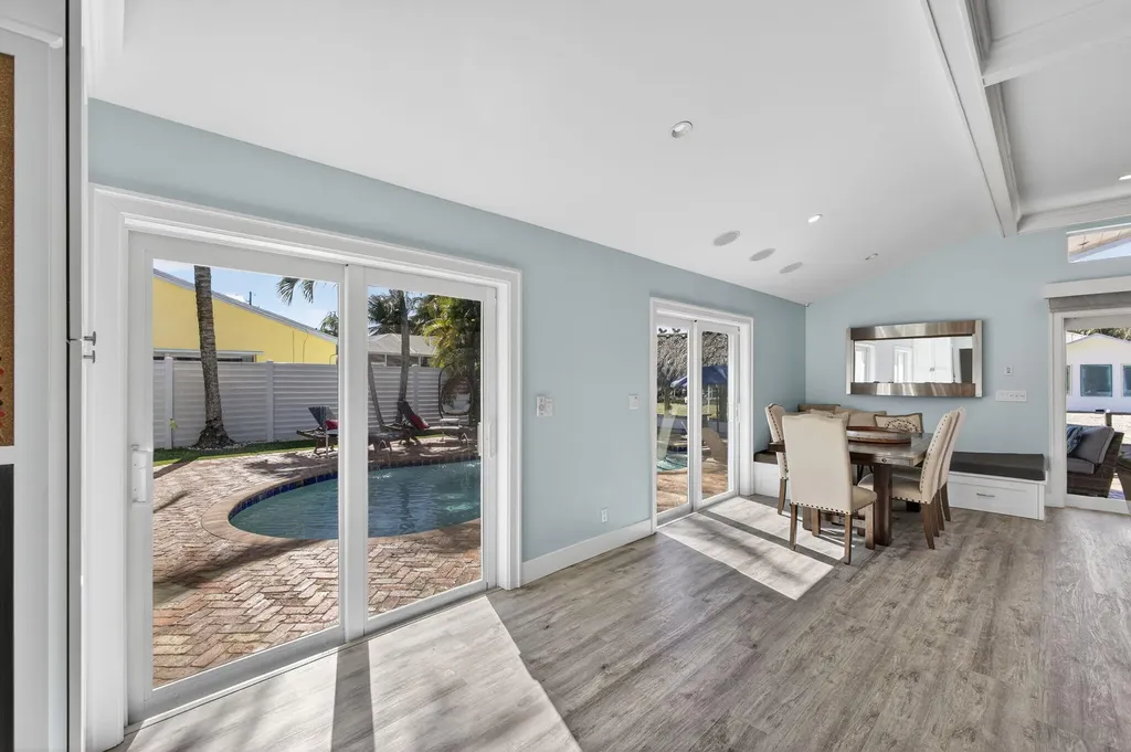908 Penn Trail Jupiter FL 33458