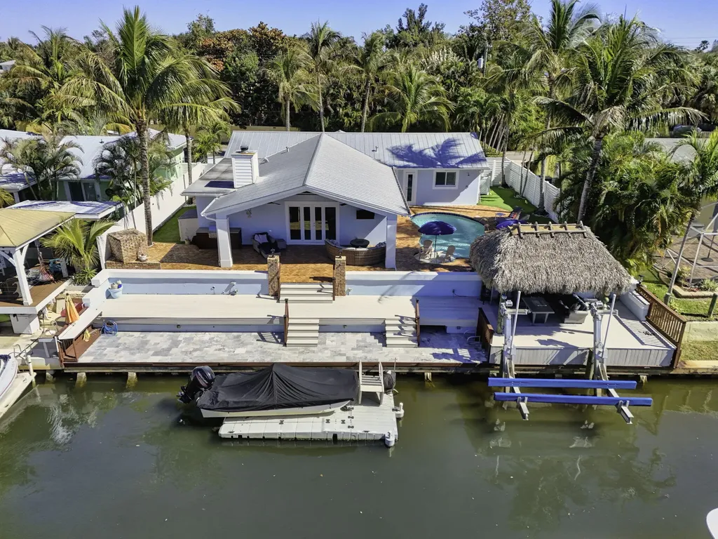908 Penn Trail Jupiter FL 33458
