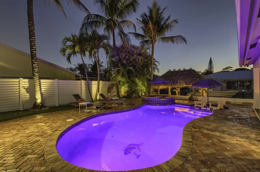 908 Penn Trail Jupiter FL 33458