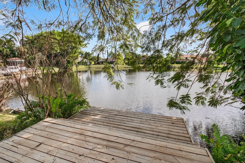 2036 Amesbury Circle Wellington FL 33414
