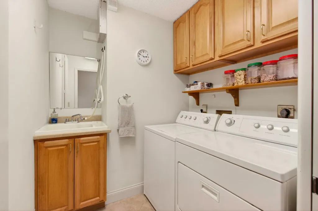 2036 Amesbury Circle Wellington FL 33414
