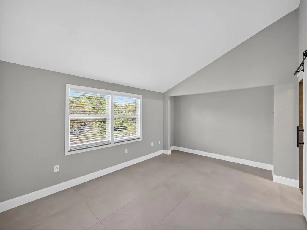 1002 Shorewinds Drive Hutchinson Island FL 34949