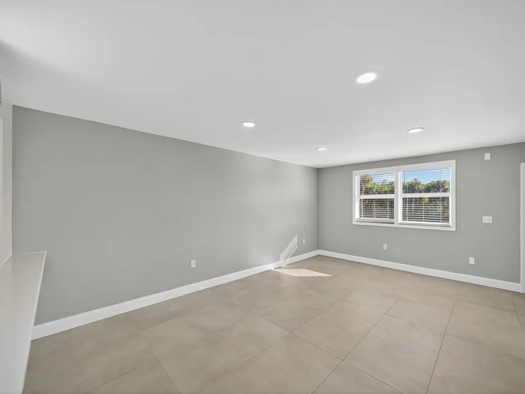 1002 Shorewinds Drive Hutchinson Island FL 34949
