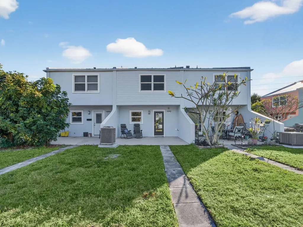 1002 Shorewinds Drive Hutchinson Island FL 34949