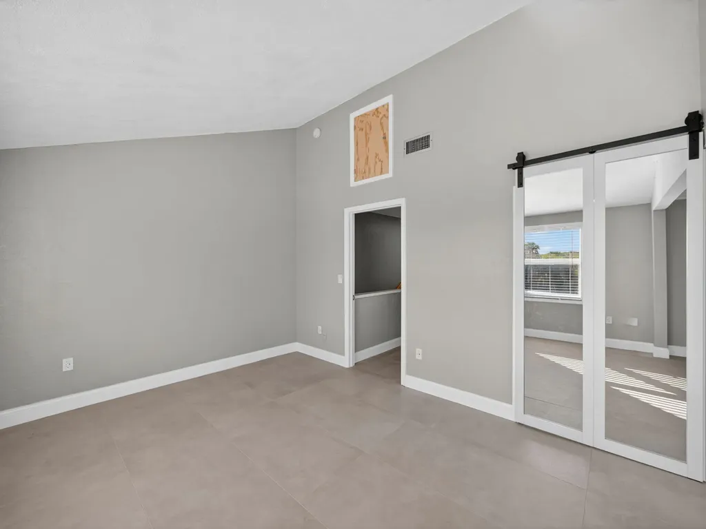 1002 Shorewinds Drive Hutchinson Island FL 34949
