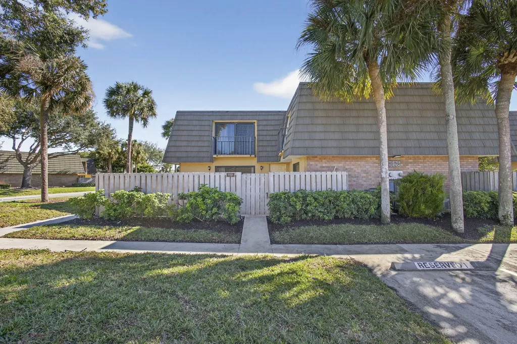 1101 11th Way West Palm Beach FL 33407