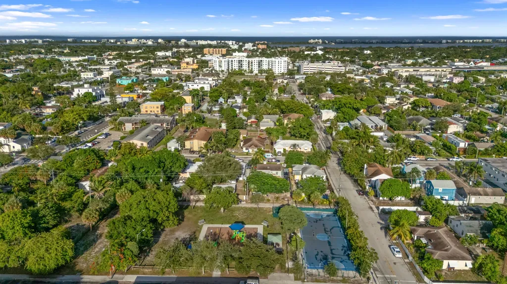 1616 N N Street N Lake Worth Beach FL 33460