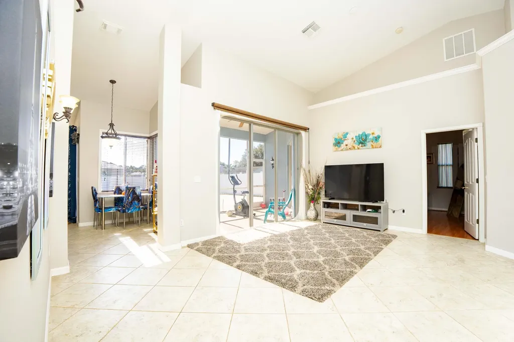 1999 SW Gourmet Street SW Port St Lucie FL 34953