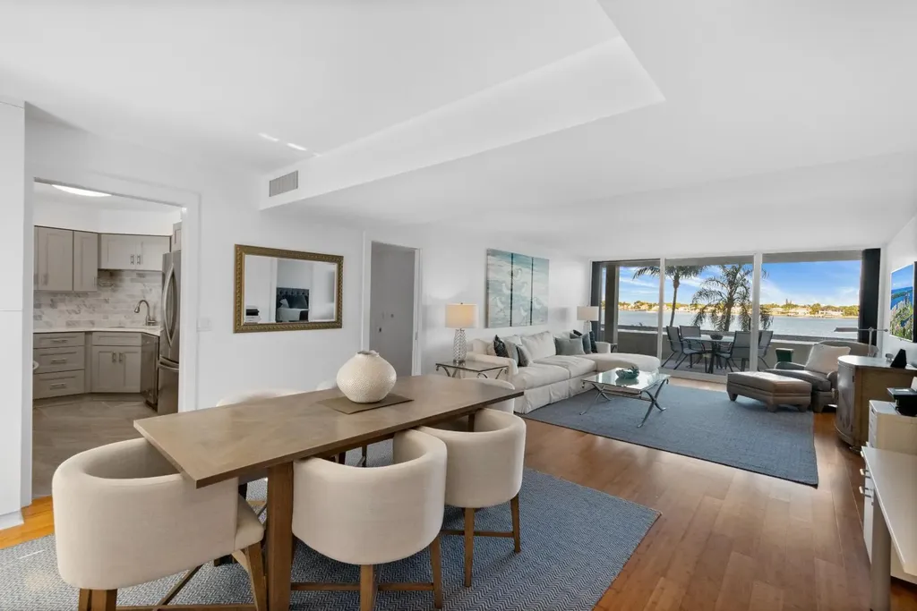 130 Lakeshore Drive North Palm Beach FL 33408