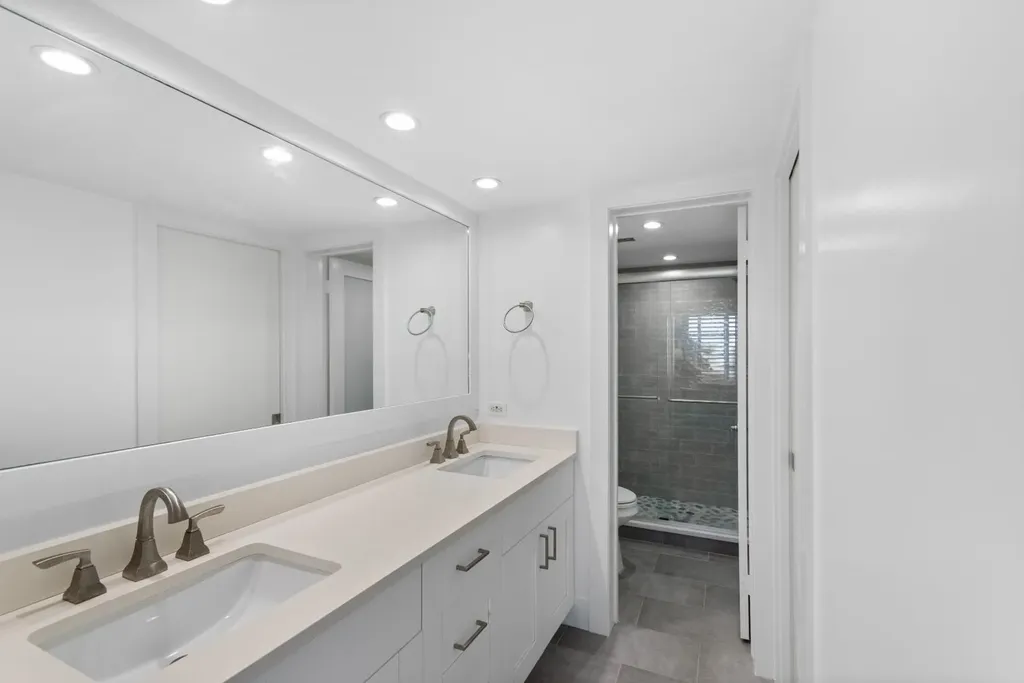 130 Lakeshore Drive North Palm Beach FL 33408