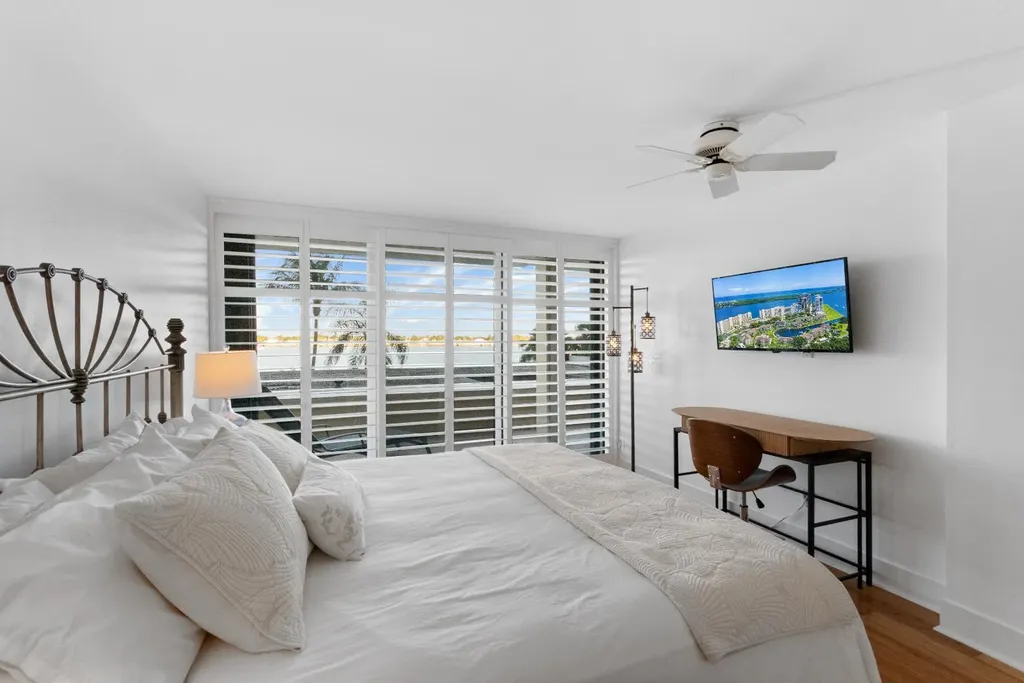 130 Lakeshore Drive North Palm Beach FL 33408