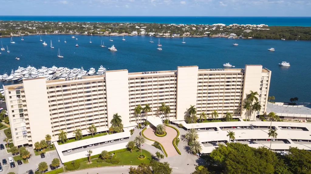 130 Lakeshore Drive North Palm Beach FL 33408
