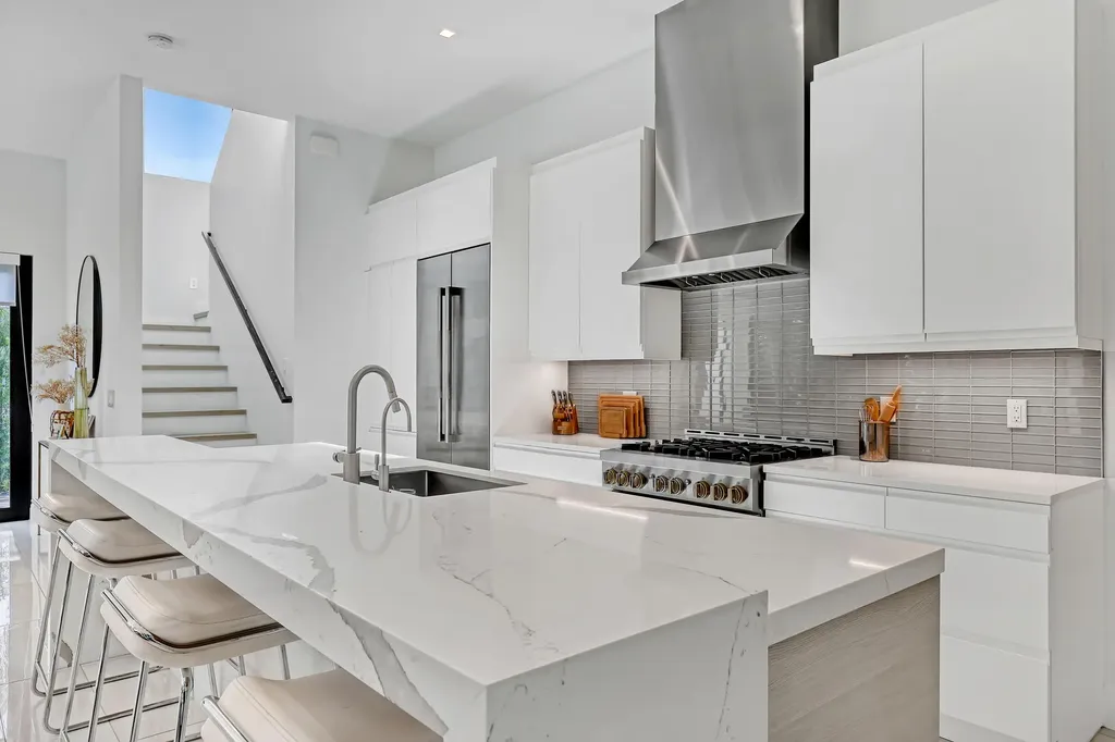 703 NE 5th Street Delray Beach FL 33483