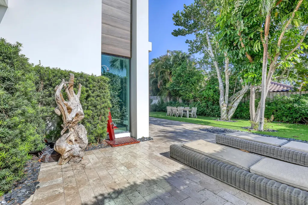 703 NE 5th Street Delray Beach FL 33483
