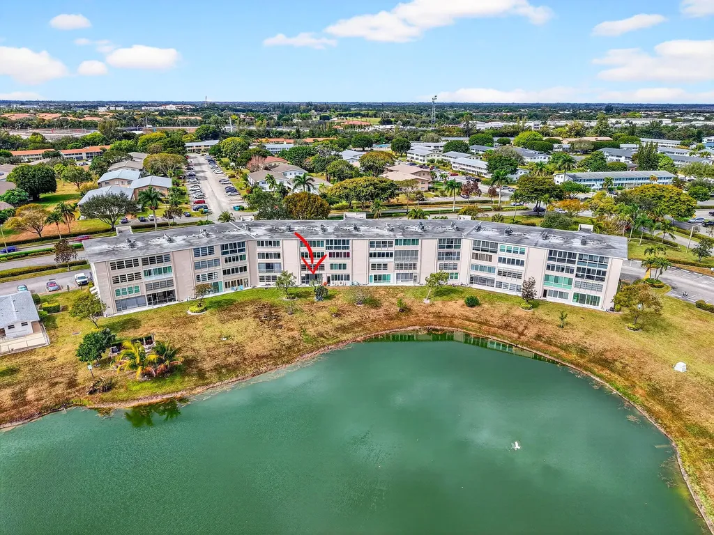 168 Wellington J West Palm Beach FL 33417