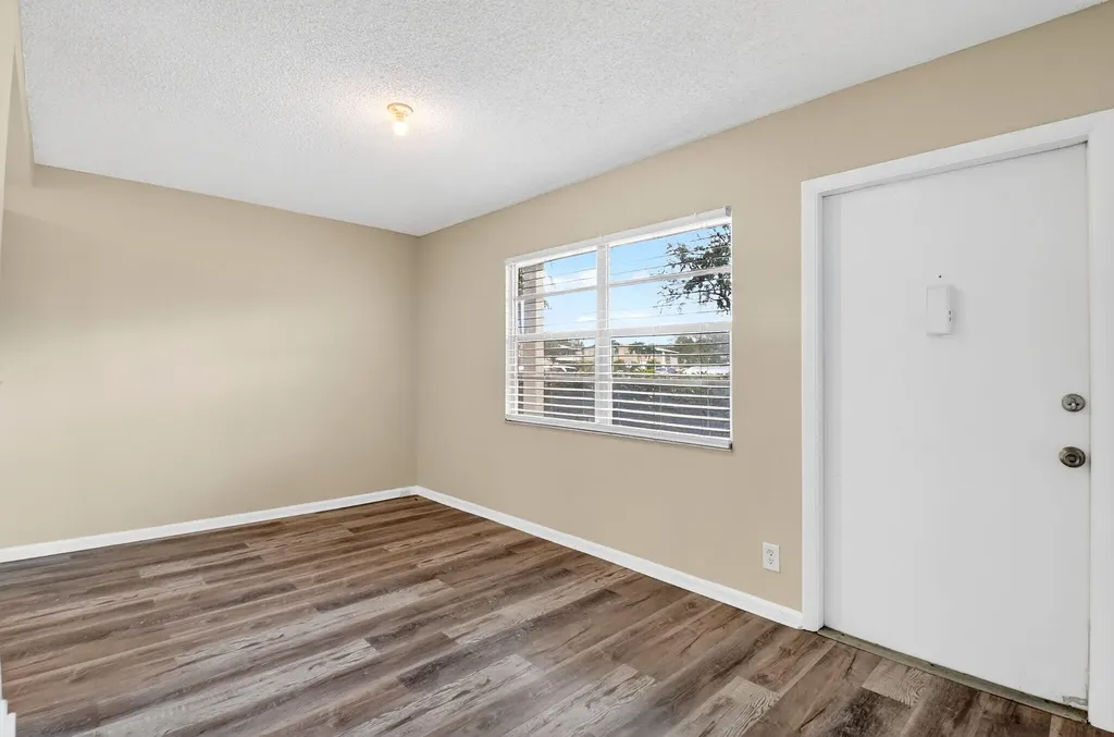 168 Wellington J West Palm Beach FL 33417