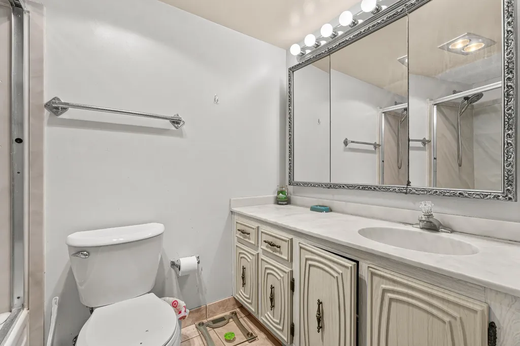 2700 SW 22nd Avenue Delray Beach FL 33445