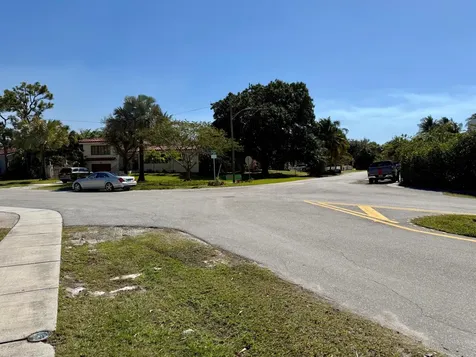 401 NE 15th Terrace Boca Raton FL 33432