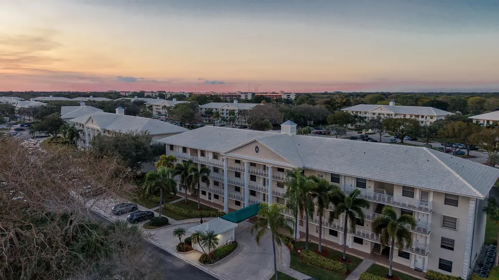 6049 Balboa Circle Boca Raton FL 33433
