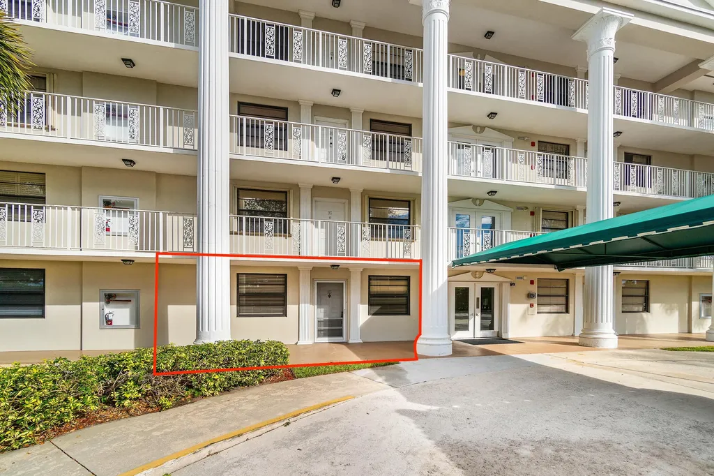 6049 Balboa Circle Boca Raton FL 33433
