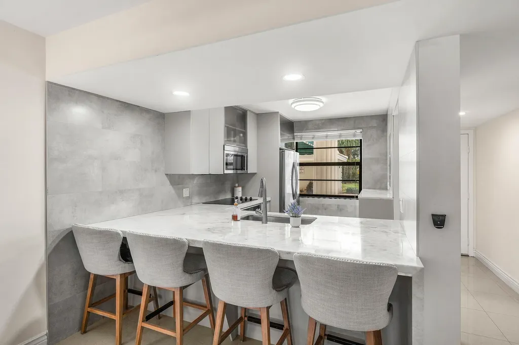 6049 Balboa Circle Boca Raton FL 33433