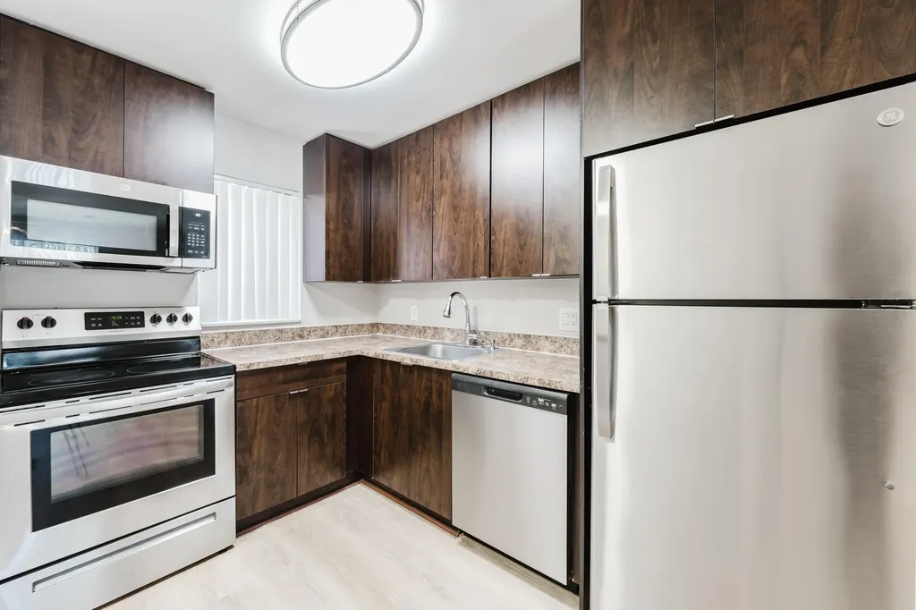 650 SW 2nd Avenue Boca Raton FL 33432