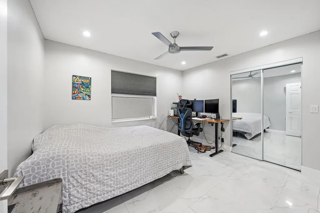1077 Siena Oaks Circle E Palm Beach Gardens FL 33410