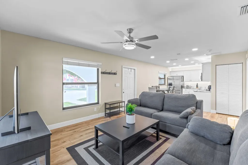 13155 Southfields Road Wellington FL 33414